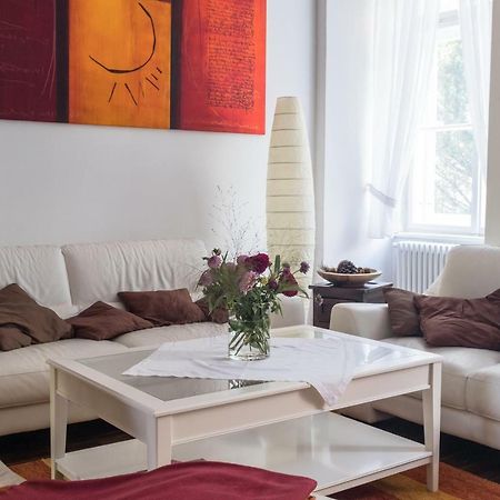 Spacious Old Town Luxury Apartment Linz Bagian luar foto