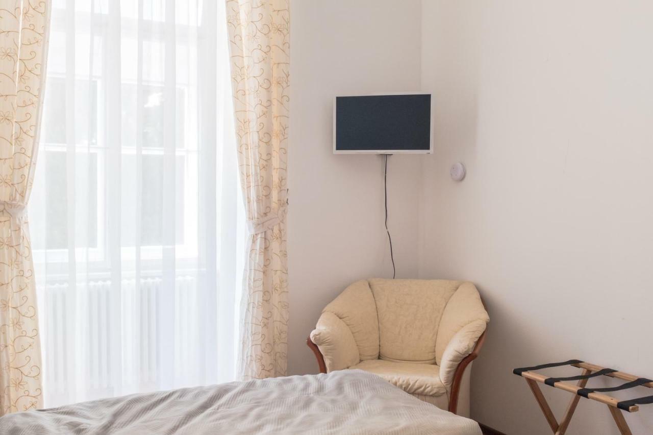 Spacious Old Town Luxury Apartment Linz Bagian luar foto