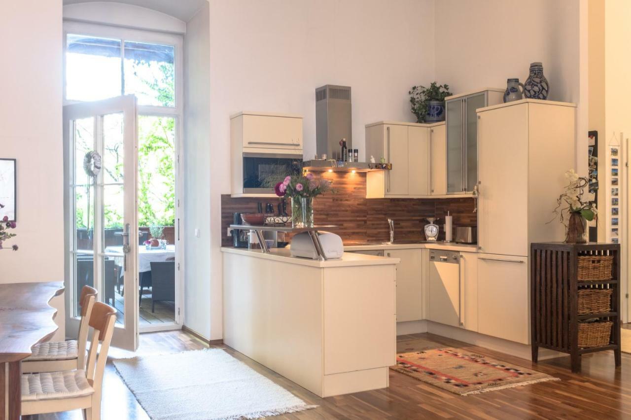 Spacious Old Town Luxury Apartment Linz Bagian luar foto